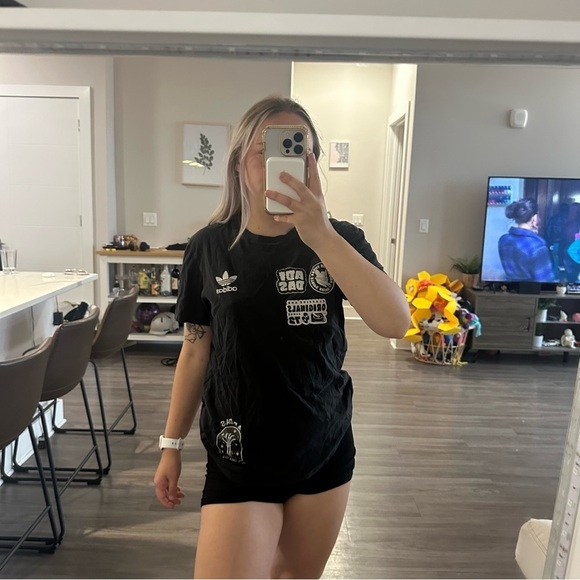 Adidas Originals 3M Reflective Graffiti Short Sleeve BS3167 Graphic T-Shirt - Picture 9 of 12